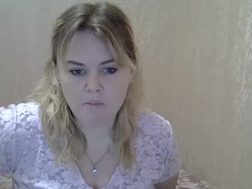 Karennelsonx Chaturbate stream image from December 17, 2024
