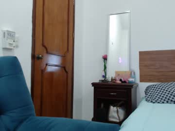 Loveuniverse8 Chaturbate stream image from December 17, 2024