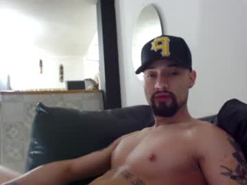 Mathew444 Chaturbate stream image from December 17, 2024
