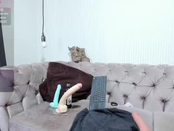 Meisy_Bats Chaturbate stream image from December 17, 2024