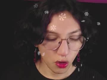 Opalo_Azul Chaturbate stream image from December 17, 2024