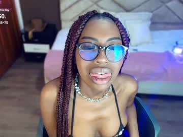 Raqueljones_ Chaturbate stream image from December 17, 2024