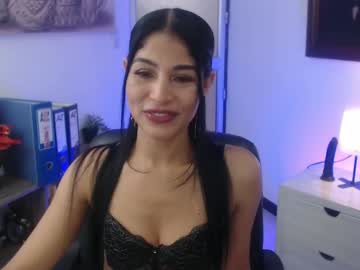 Saralife69 Chaturbate stream image from December 17, 2024
