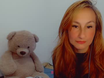 Skarlett2072 Chaturbate stream image from December 17, 2024