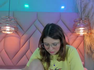 Angelaa_Cute Chaturbate stream image from December 17, 2024