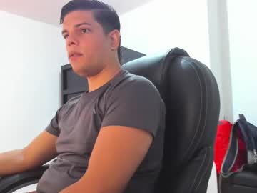 Anndyhardy11 Chaturbate stream image from December 17, 2024