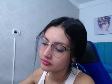 Antonella_Sweetlittle Chaturbate stream image from December 17, 2024