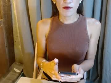 Aubree25 Chaturbate stream image from December 17, 2024