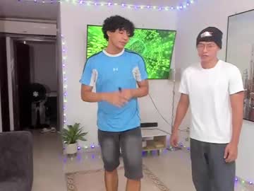 Dylanbisex_Hot Chaturbate stream image from December 17, 2024