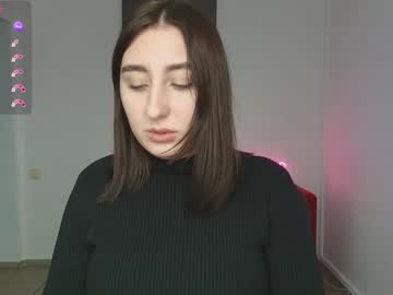 Elmirapowers Chaturbate stream image from December 17, 2024