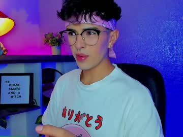 Erisleeon Chaturbate stream image from December 17, 2024