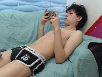 Felipe_Browns Chaturbate stream image from December 17, 2024