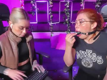 Hornyy_Mom Chaturbate stream image from December 17, 2024