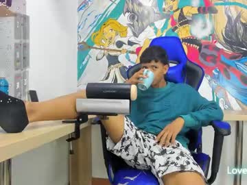 Jeffry_Wolves Chaturbate stream image from December 17, 2024