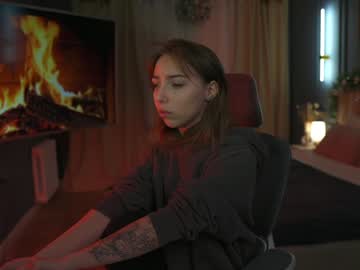 Lisasilver_ Chaturbate stream image from December 17, 2024