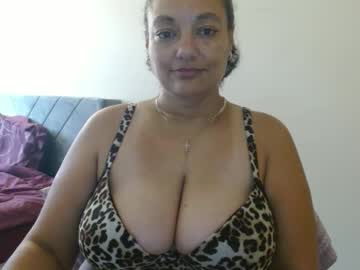 Nala_Thickk Chaturbate stream image from December 17, 2024