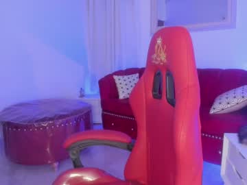 Queenrosse_M Chaturbate stream image from December 17, 2024