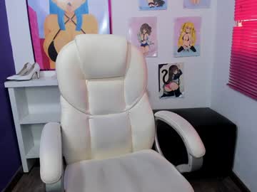 Roxane_White Chaturbate stream image from December 17, 2024