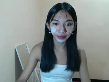 Xxikissyouxx Chaturbate stream image from December 17, 2024