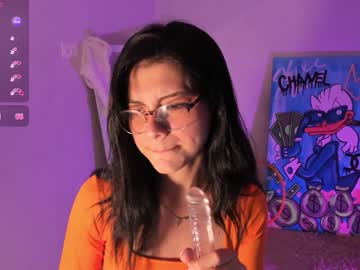 6cloe Chaturbate stream image from December 17, 2024