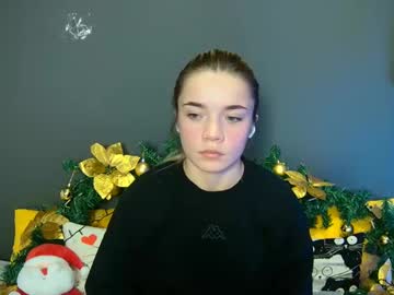 Blondagirl_ Chaturbate stream image from December 17, 2024