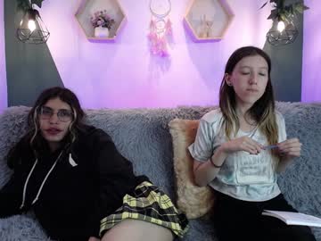 Briarandblair Chaturbate stream image from December 17, 2024