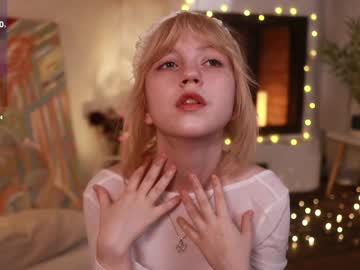 Electric_Blonde Chaturbate stream image from December 17, 2024
