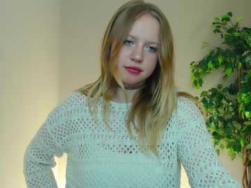 Fallen__Angell_ Chaturbate stream image from December 17, 2024