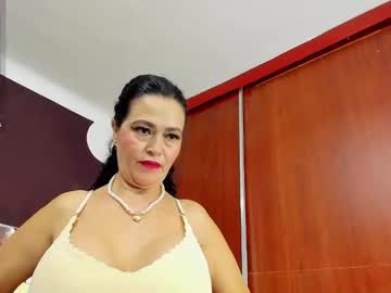 Julymartinez_ Chaturbate stream image from December 17, 2024