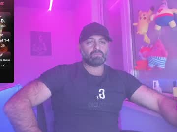 Magabear Chaturbate stream image from December 17, 2024