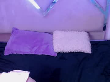 Vall_Baby Chaturbate stream image from December 17, 2024