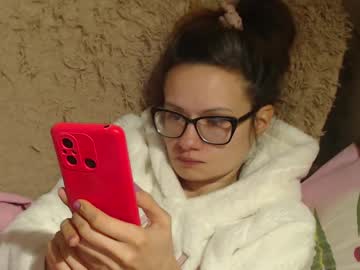 Flowercandydoll13 Chaturbate stream image from December 17, 2024