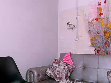 Laura_Miss18 Chaturbate stream image from December 17, 2024