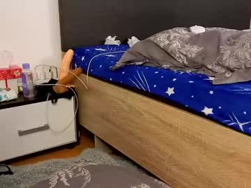 Lyrisa Chaturbate stream image from December 17, 2024