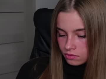 Abby_Laker Chaturbate stream image from December 17, 2024