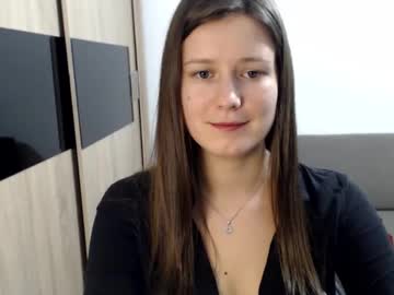 Carmenfunny Chaturbate stream image from December 17, 2024