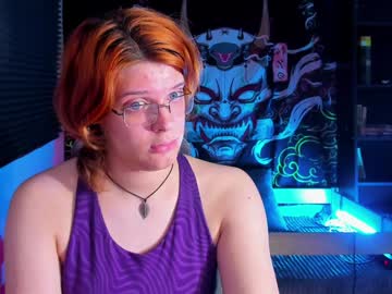 Kiki_Krash Chaturbate stream image from December 17, 2024