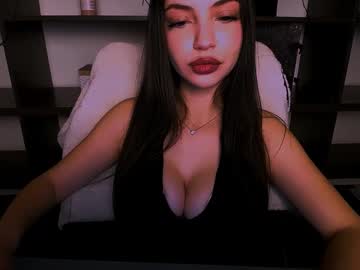 Lexi_Jos Chaturbate stream image from December 17, 2024