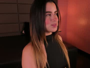 Loreen_Gray Chaturbate stream image from December 17, 2024