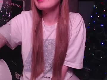 Luna_Loveisgood Chaturbate stream image from December 17, 2024