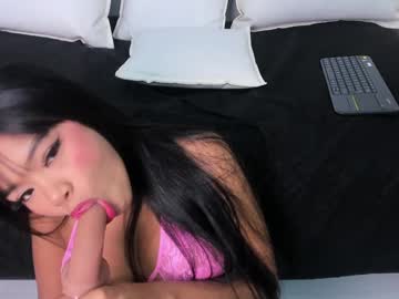 Mili_Quintero Chaturbate stream image from December 17, 2024