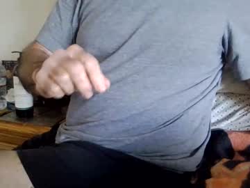 Billybangsbitches Chaturbate stream image from December 17, 2024