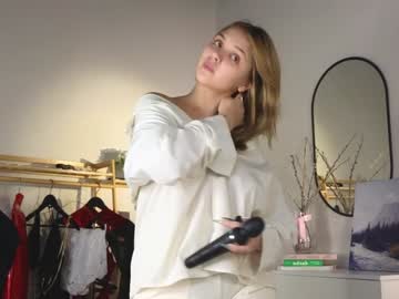 Blytheaven Chaturbate stream image from December 17, 2024