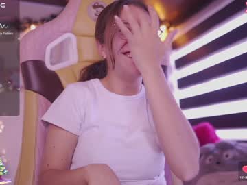 Emma_Monserrat_ Chaturbate stream image from December 17, 2024