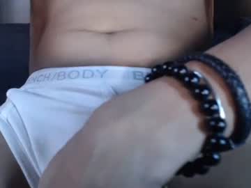 Hugecock_Molly Chaturbate stream image from December 17, 2024