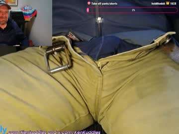 Kenkuddles Chaturbate stream image from December 17, 2024