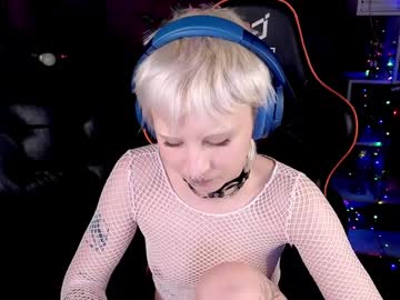 Love_Pufff Chaturbate stream image from December 17, 2024