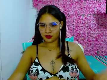 Miaagreenn Chaturbate stream image from December 17, 2024