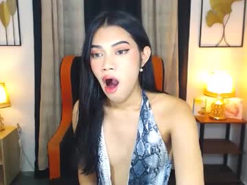 Prettyhothugecock Chaturbate stream image from December 17, 2024