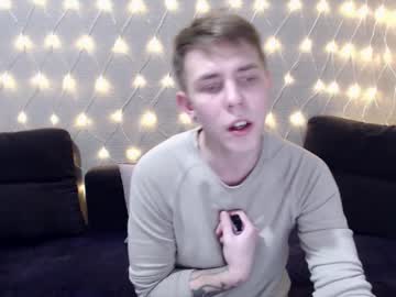 Shur1ken0 Chaturbate stream image from December 17, 2024